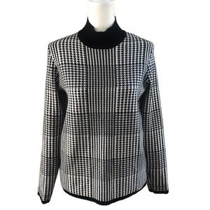 T Tahari Black & White Houndstooth Mock Neck Long Sleeve Knit Sweater Beautiful